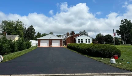 Asphalt Sealcoating & Surface Protection